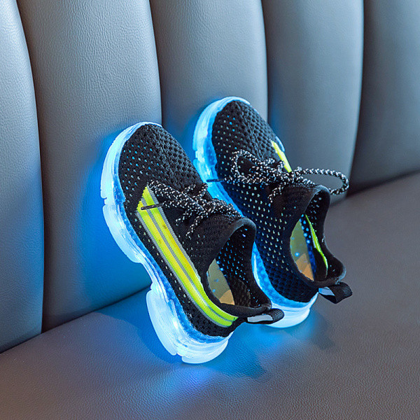 NAUJAS vaikiškų šviečiančių sportbačių su raišteliais modelis