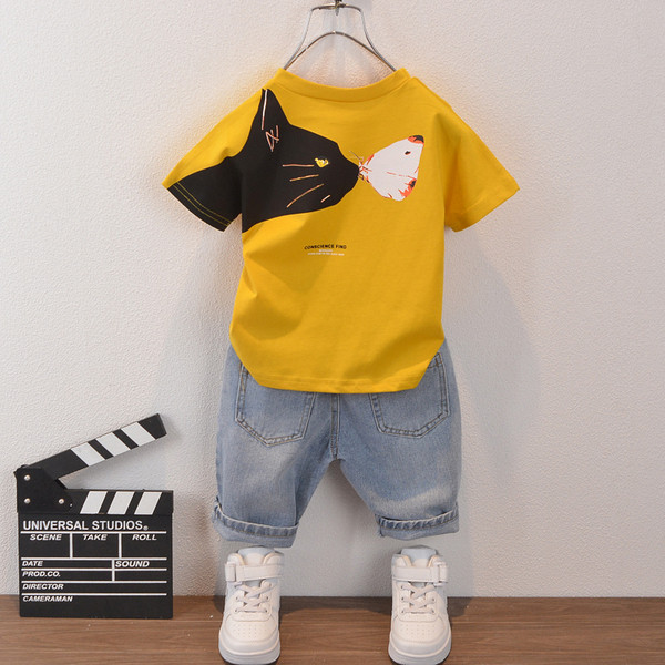 Új modell gyerekszett fiúknak kétrészes farmer + blúz