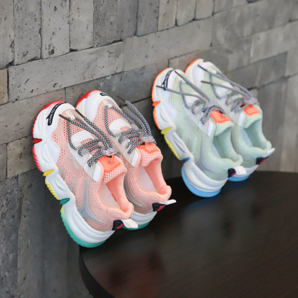 Sport és mindennapi gyerekcipők fűzővel és szilikonnal