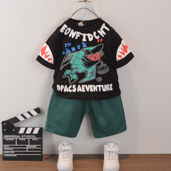 Modern gyerek szett fiúknak rátétes blúzból + rövidnadrág