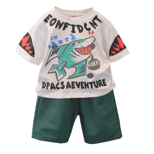 Modern gyerek szett fiúknak rátétes blúzból + rövidnadrág