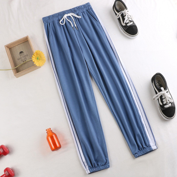 Kandi ja paeltega vabaaja naistepüksid