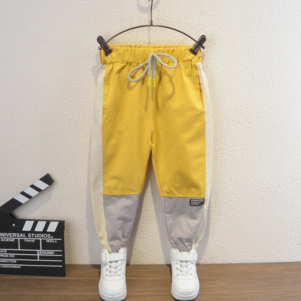 Napi gyerekkészlet fiúknak kétrészes blúz kapucnival + nadrág