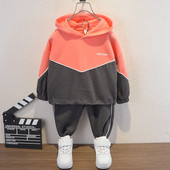 Napi gyerekkészlet fiúknak - kétrészes blúz kapucnival + nadrág