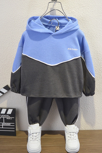 Napi gyerekkészlet fiúknak - kétrészes blúz kapucnival + nadrág