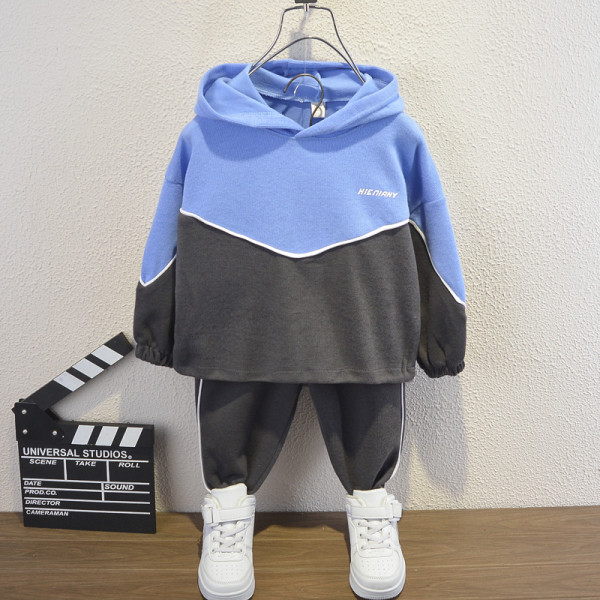 Napi gyerekkészlet fiúknak - kétrészes blúz kapucnival + nadrág