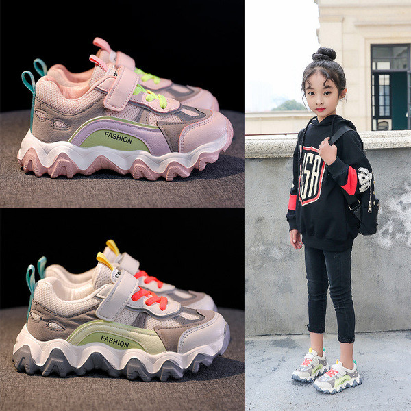 Sport és mindennapi gyerek tornacipő mintával és fűzővel