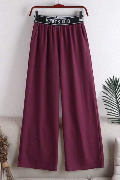 Női nadrág gumival és felirattal - egyenes modell