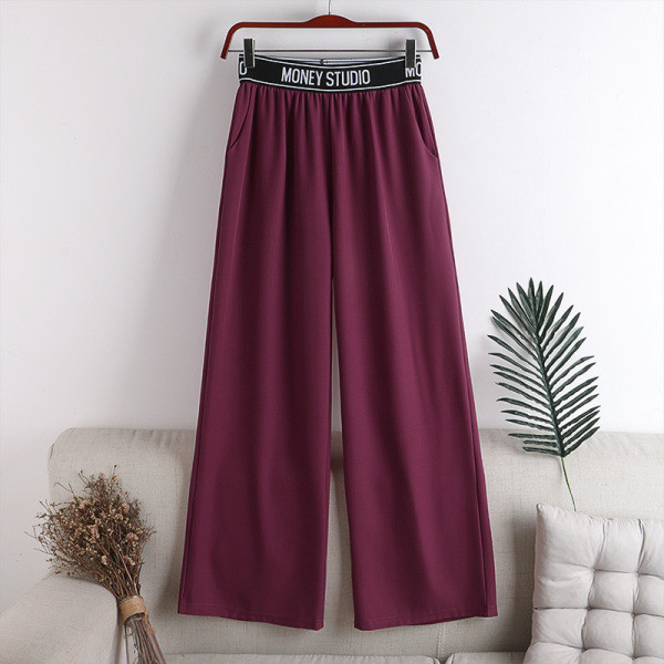 Női nadrág gumival és felirattal - egyenes modell