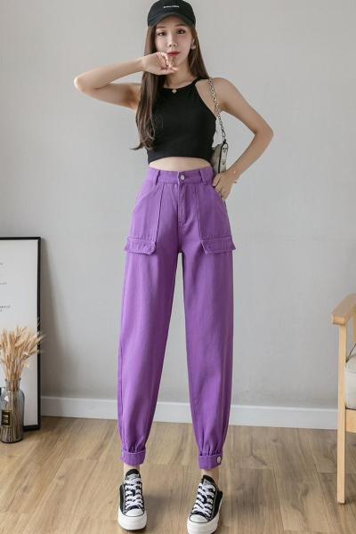 Női nadrág zsebekkel, magas derékkal