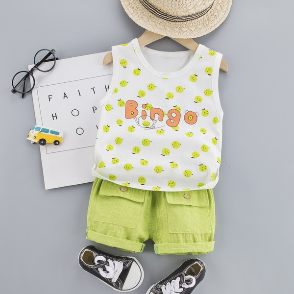 Modern szett fiúknak - felső és rövidnadrág