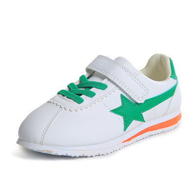 Laste vabaaja tossud paelte ja tikanditega