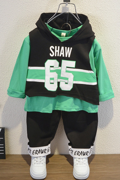 Kétrészes sport gyerek szett fiúknak rárakással