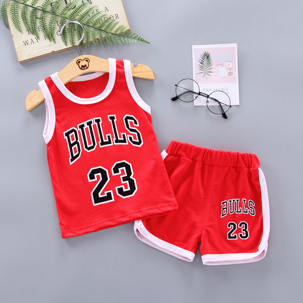 Gyerek sport szett alsónadrágból és rövidnadrágból - két modell