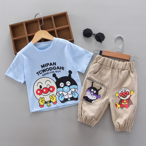 Nyári szett fiúknak pólóból és rövidnadrágból - két modell