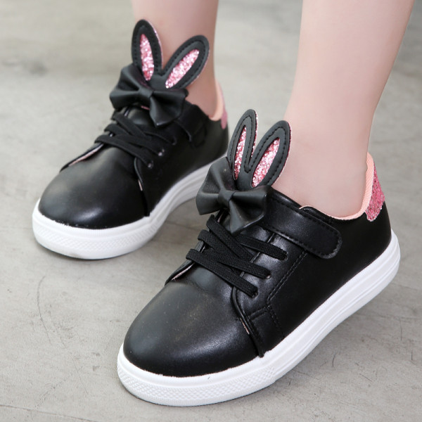 Sport és mindennapi gyerek tornacipő fűzővel és 3D elemmel