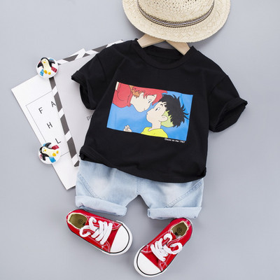 Vasaras komplekts zēniem - T-krekls ar krāsainu apdruku un īsi džinsi