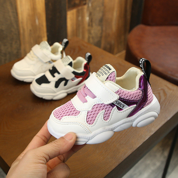 Kleebiste ja läikiva efektiga spordi- ja igapäevased laste tossud