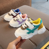 Alkalmi gyerek tornacipő matricával és nyakkendővel, alkalmas fiúknak és lányoknak