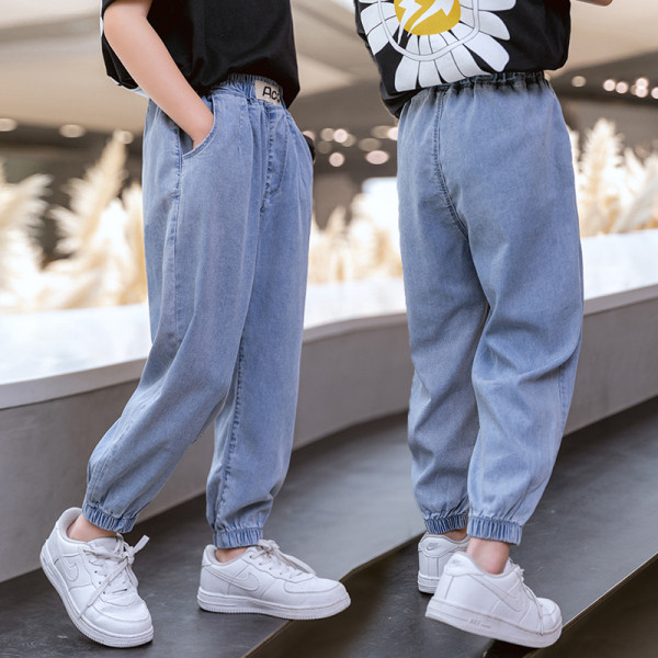 Gyerekfarmer fiúknak gumírozással a bokánál