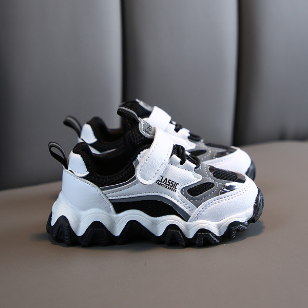 Alkalmi gyerek tornacipő fűzővel és matricákkal fiúknak és lányoknak egyaránt