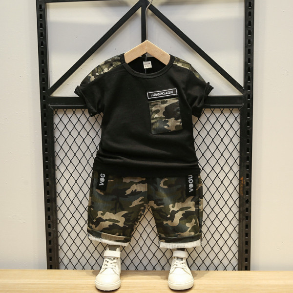 Gyerekkészlet fiúknak kétrészes rövid ujjú blúz + rövidnadrág