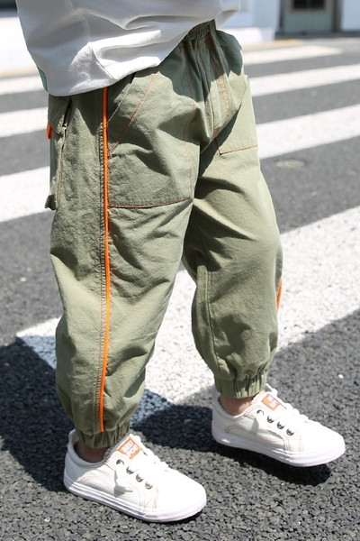 Taskutega vabaaja lastepüksid poistele