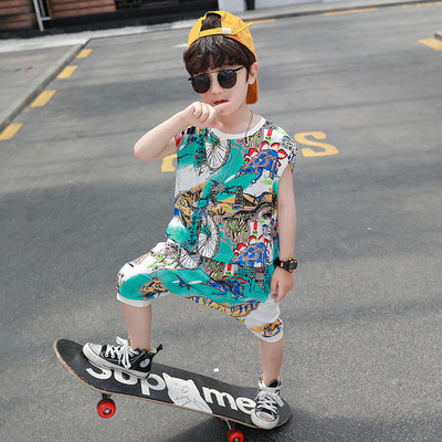 Παιδικό σετ μπλουζάκι και 3/4 παντελόνι με μοτίβο