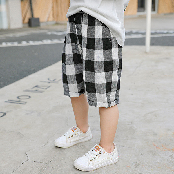 Kockás gyereknadrág fiúknak 3/4 hosszban