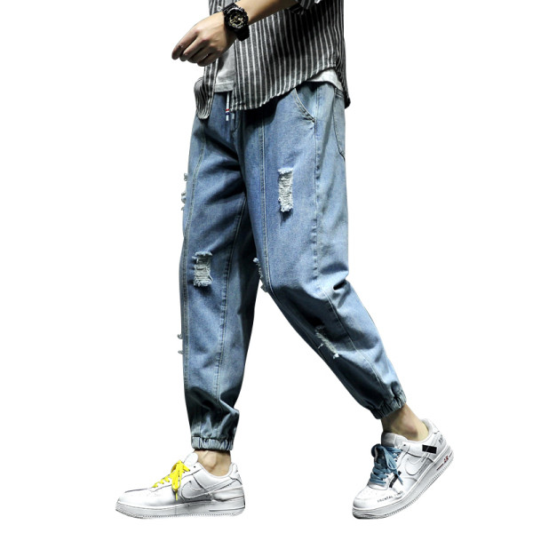 Ανδρικά τζιν με φαρδιά μοτίβα και τσέπες