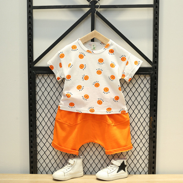 Gyermek napi szett fiúknak két részből - rövidnadrág + póló