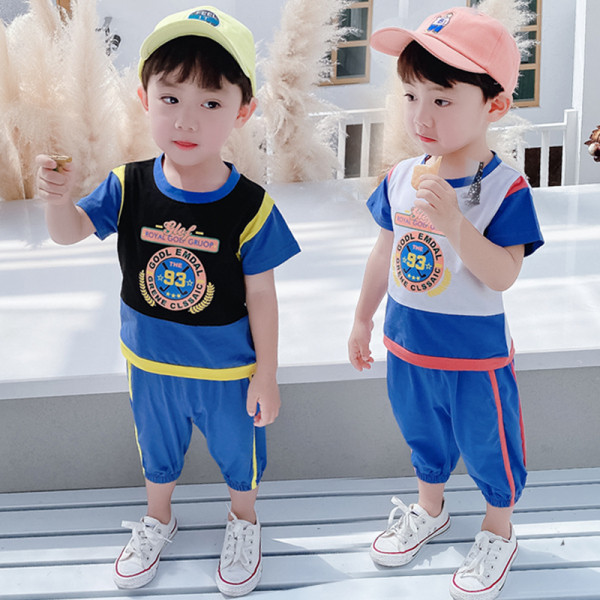 Gyermek póló szett rövid ujjal és 3/4-es nadrággal