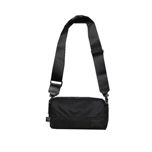 Férfi textil táska füllel, fekete színben