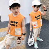 Nyári szett fiúknak - felső zsebbel és 3/4-es nadrággal