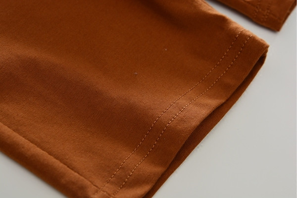 Kétrészes csíkos blúz + rövidnadrágból álló napi gyerekgarnitúra