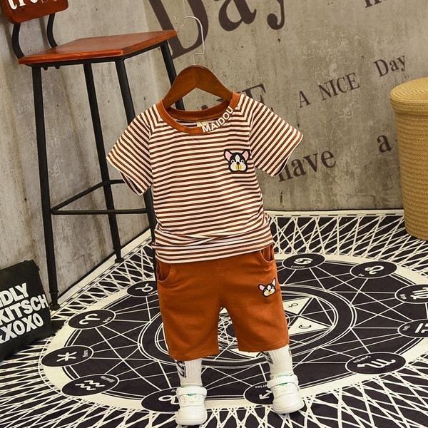 Kétrészes csíkos blúz + rövidnadrágból álló napi gyerekgarnitúra