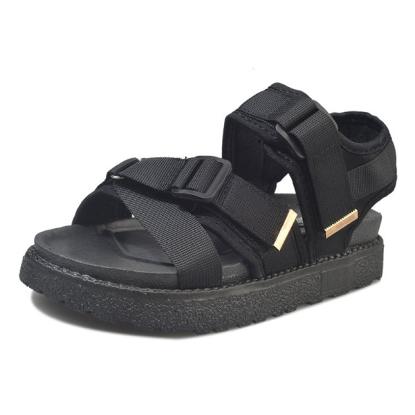 Naiste lahtised musta värvi sandaalid
