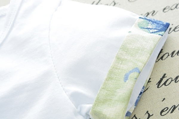 Fiúknak készült napi gyerekkészlet új modellje két részből áll