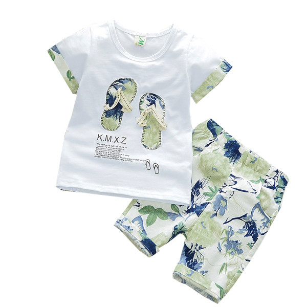 Fiúknak készült napi gyerekkészlet új modellje két részből áll