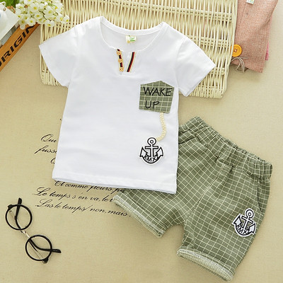 Napi gyerekkészlet fiúknak kétrészes blúz + kockás rövidnadrág