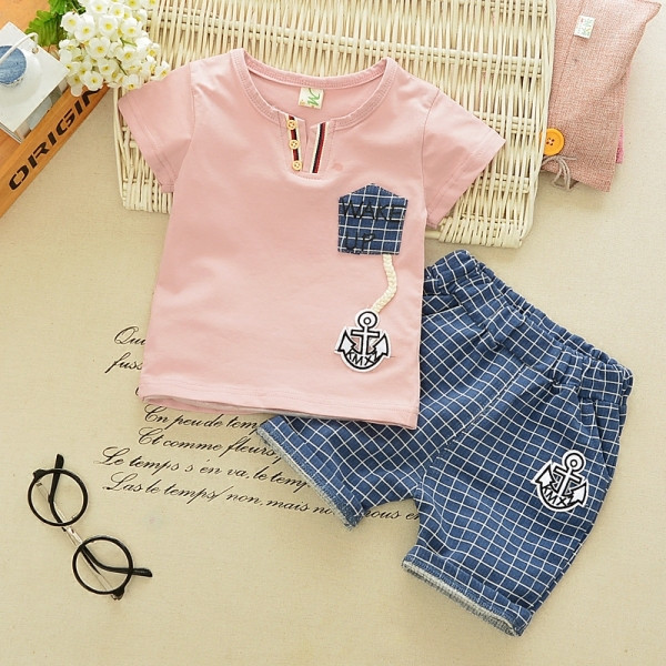 Napi gyerekkészlet fiúknak kétrészes blúz + kockás rövidnadrág