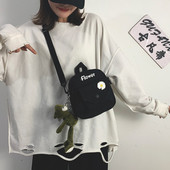 Női mindennapi kistáska színes hímzéssel - két modell