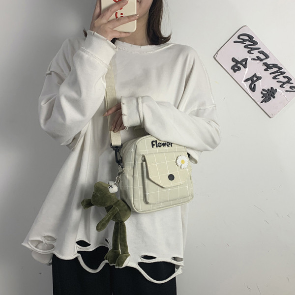 Geanta de dama de zi cu zi cu broderie colorata - doua modele