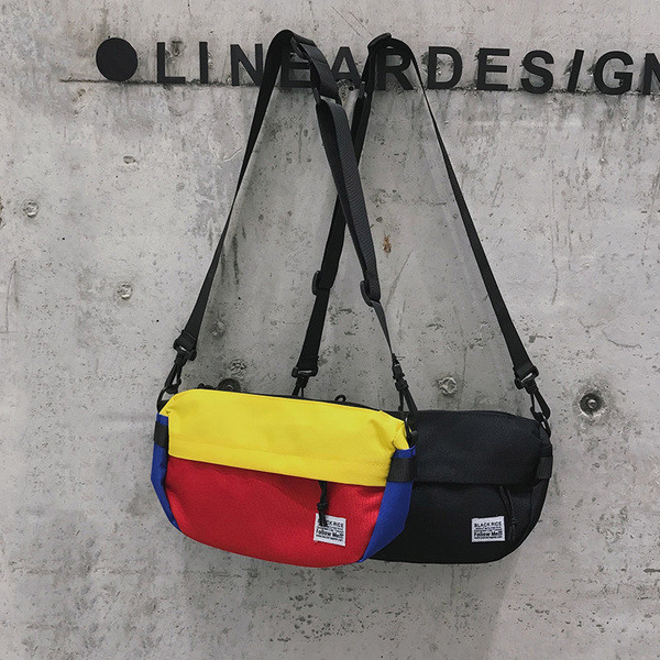 Igapäevane meeste embleemiga õlakott