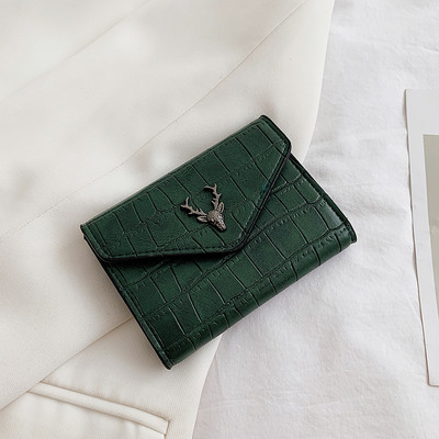 Eko-nahast naiste rahakott, millel on hirve kujuline metallkaunistus