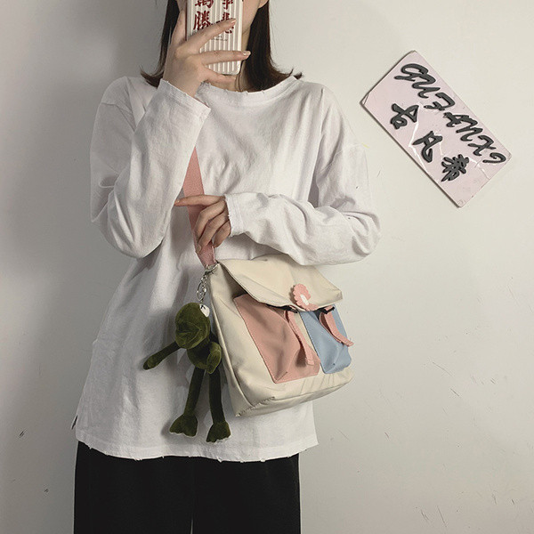 Geantă casual de damă cu mâner lung și buzunare colorate