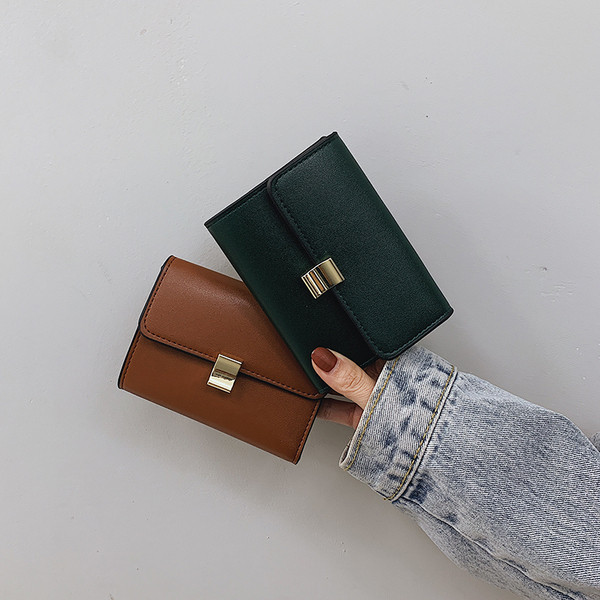 Sima modell női pénztárca eko bőrből, fém rögzítéssel