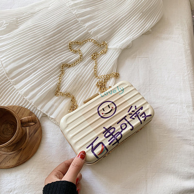 Kaasaegne pika rauast käepidemega naiste koti tüüpi rahakott