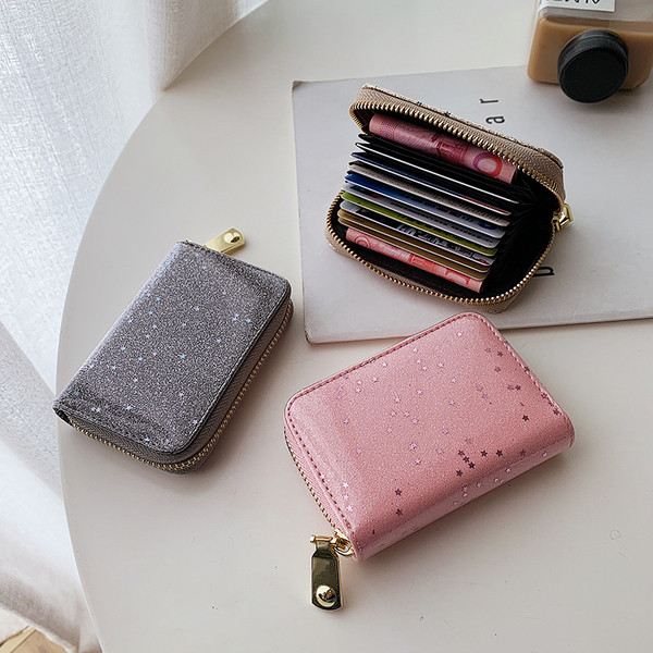 Portofel de dama de ultimă generație cu efect strălucitor și fermoar