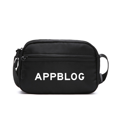 Férfi kis táska felirattal, hosszú füllel